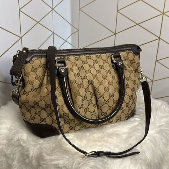 💯Authentic Gucci Two-Way Handbag🍀 - Picture 15 of 16